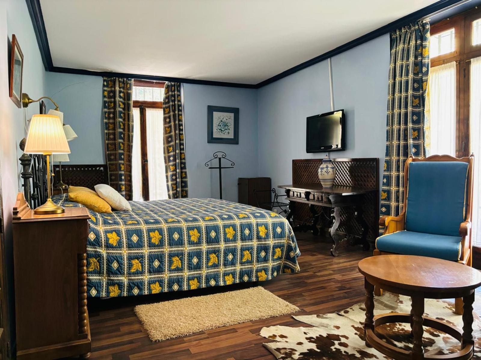 Hotel El Refugio De Juanar Ojén Екстериор снимка
