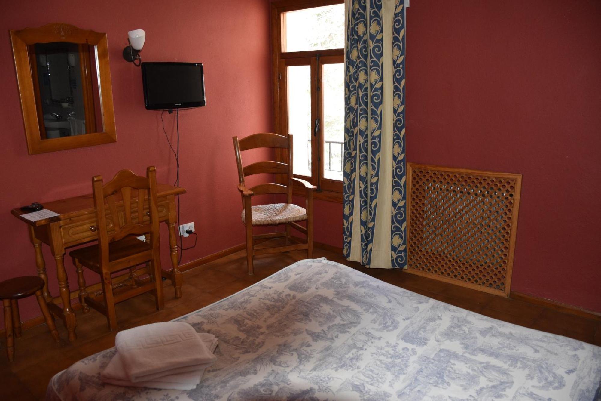 Hotel El Refugio De Juanar Ojén Екстериор снимка